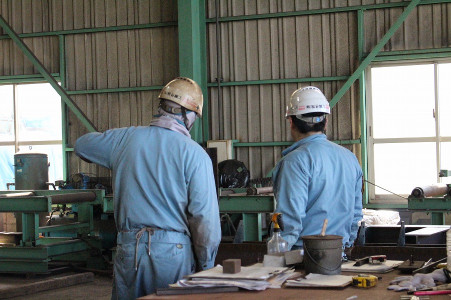 株式会社松谷鐵工_工場_作業 (27)