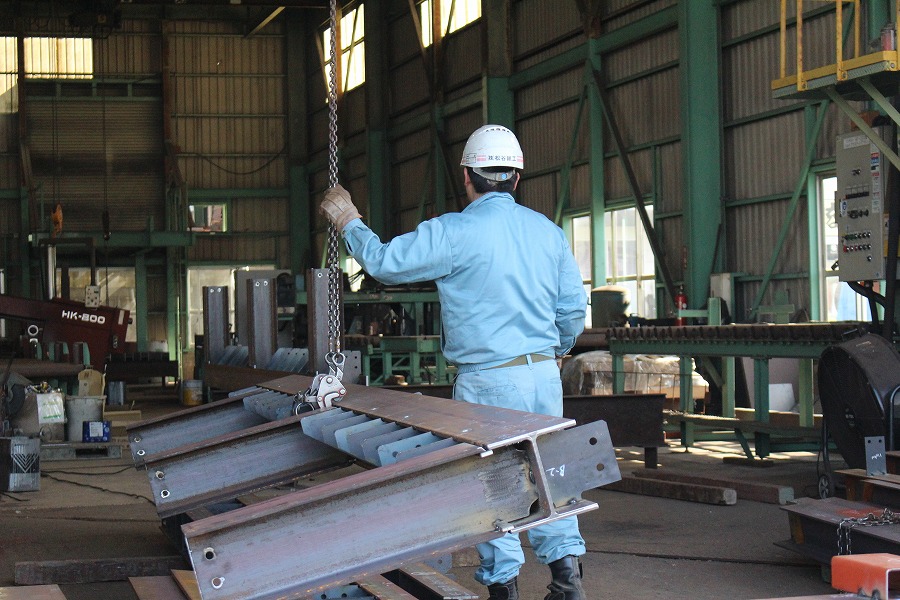 株式会社松谷鐵工_工場_作業 (32)